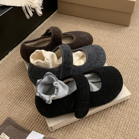 2025  Korean Velcro Mao Mao shoes women wear new velvet single shoes warm cotton shoes flat Mary Jane Doudou shoes in winter