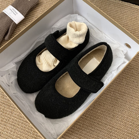 2025  Korean Velcro Mao Mao shoes women wear new velvet single shoes warm cotton shoes flat Mary Jane Doudou shoes in winter