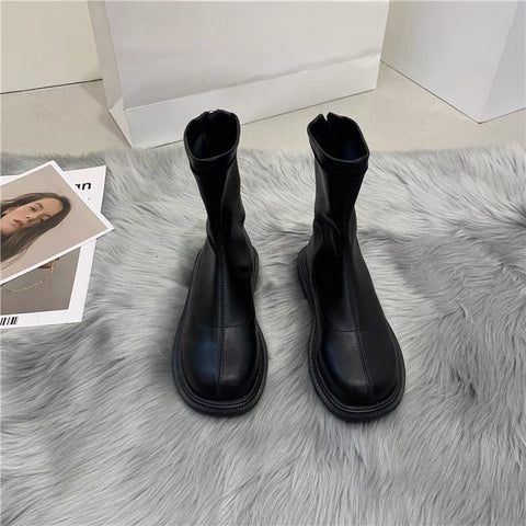 2025  Retro niche flat-bottomed black Martin boots women's shoes popular autumn and winter new soft leather brown short boots medium thin boots