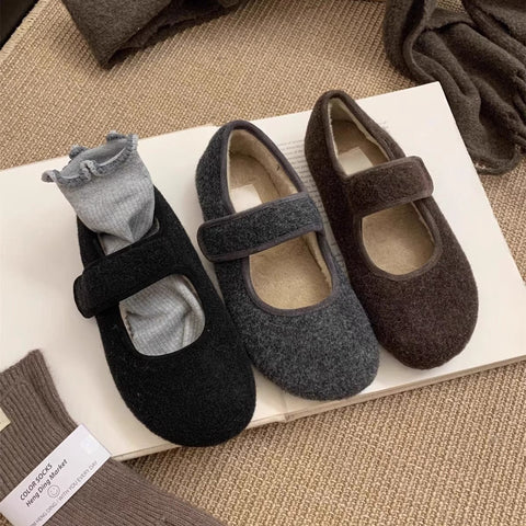 2025  Korean Velcro Mao Mao shoes women wear new velvet single shoes warm cotton shoes flat Mary Jane Doudou shoes in winter