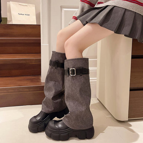 2025  Giant legs long~ round head thick-soled British style popular new knee thick heel boots